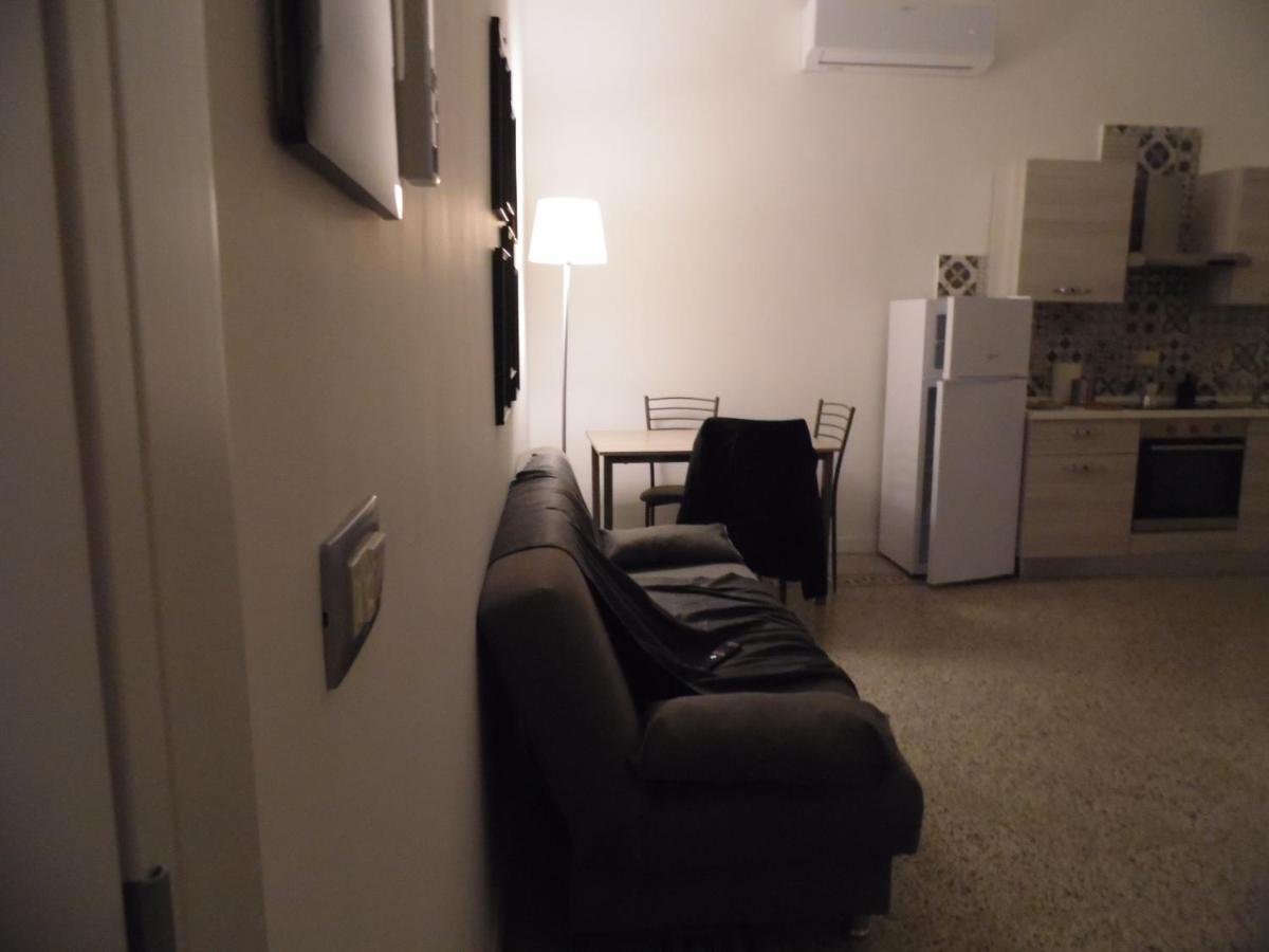 Chiarini22 Apartments Napoli Eksteriør bilde