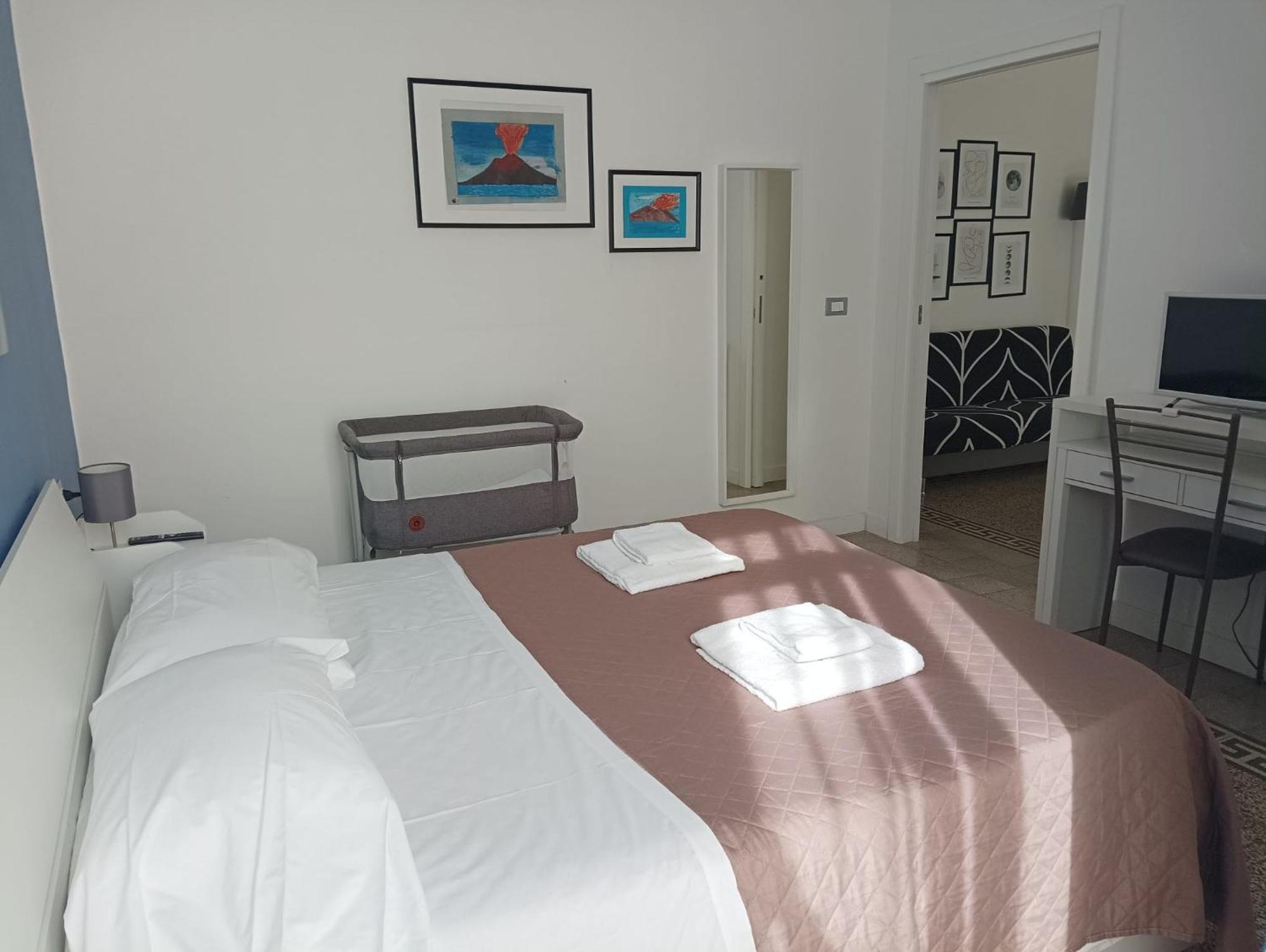Chiarini22 Apartments Napoli Eksteriør bilde